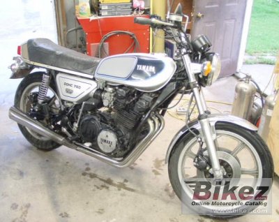 1976 Yamaha XS 750 photo